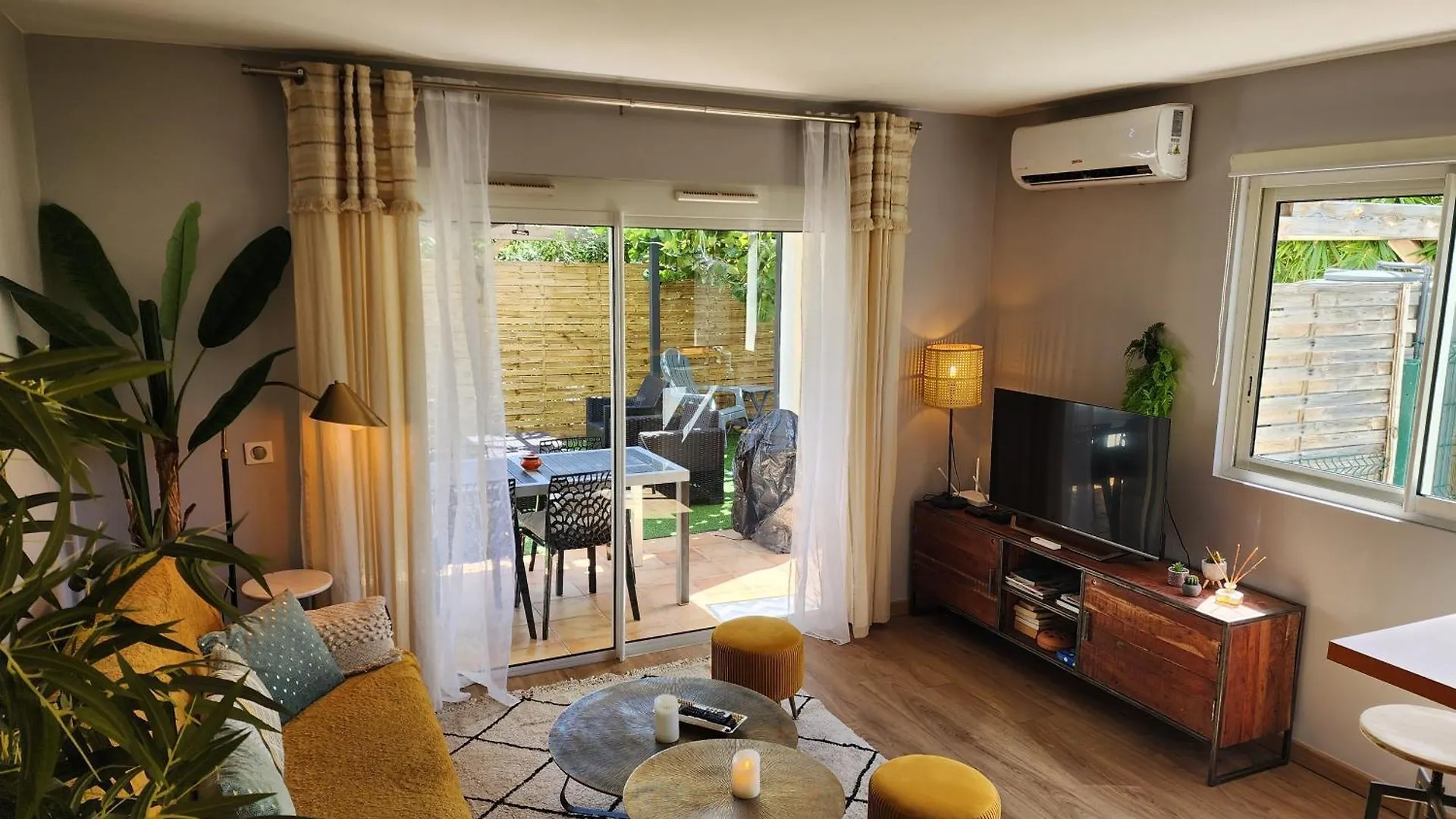Zion Appartement Sxm contacts
